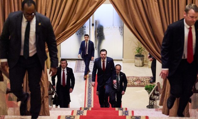 ANALIZA: Ngushtica e Hormuzit dhe energjia bërthamore, pse dështuan bisedimet SHBA-Iran në Pakistan