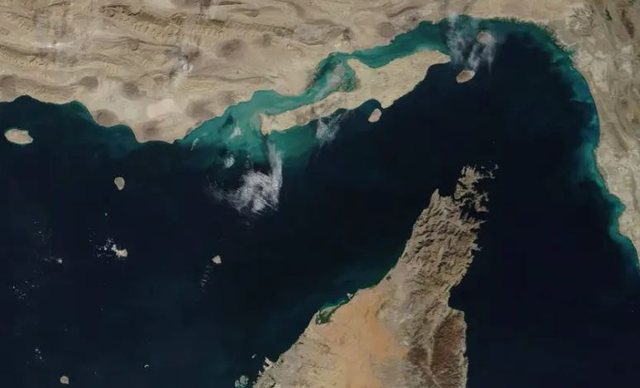 Irani hap plotësisht Ngushticën e Hormuzit, çmimi i naftës bie menjëherë në tregje (vetëm në Shqipëri u rrit)