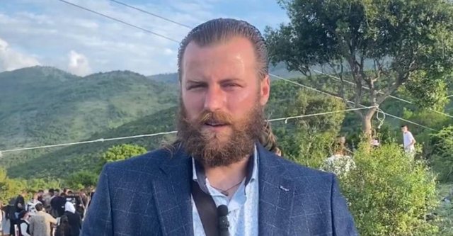 Detaje nga atentati në Lezhë: Breshëri kallashnikovësh drejt Audit ku lëvizte Kreshnik Mujeci dhe bashkëshortja, autorët i zunë pritë…