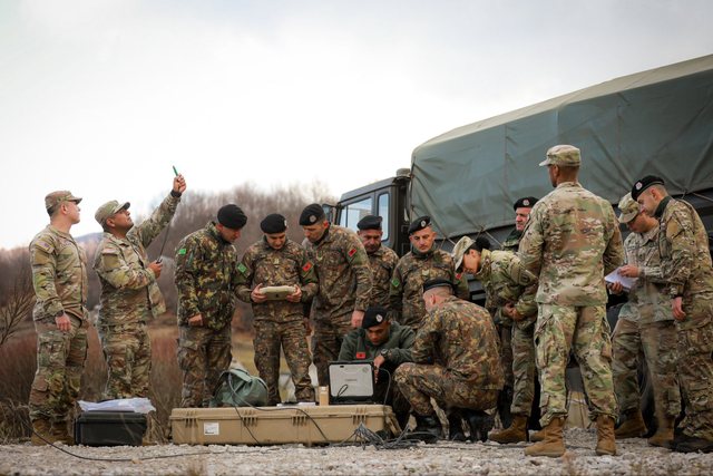 Ushtria shqiptare stërvitje me dronë “Puma” me amerikanët