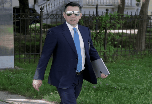 Pas Veliajt dhe Metës, edhe Arben Ahmetaj kërkon që seanca të jepet për publikun