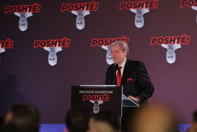 Propozimi i çuditshëm i Berishës: Kuvendi të miratojë një ligj për votimin me detyrim të qytetarëve shqiptarë