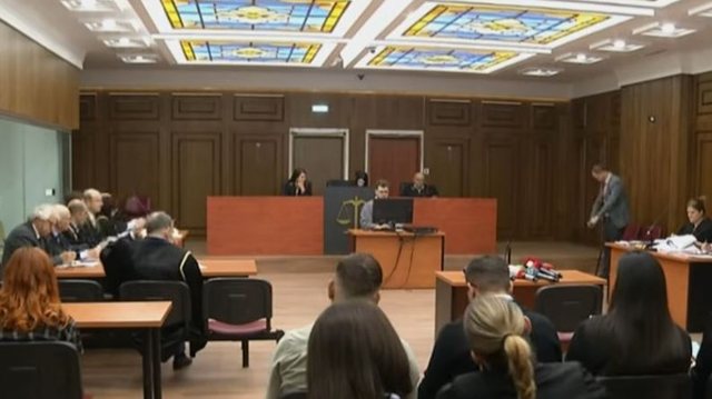 Heqja e kompleksit “Partizani” nga plani i përhapjes, Malltezi-Ballës: Si e dije kur ishte sekret?! Ja përgjigja e deputetit