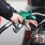 Çmimi rritet, konsumi rritet dhe më shumë: Shqiptarët nuk duan t’ia dinë sa shkon nafta