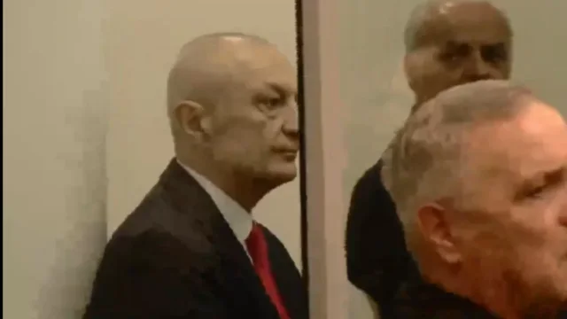 Gjyqi i themelit/ Ish-presidenti Meta shfaqet për herë të parë në publik pas arrestimit