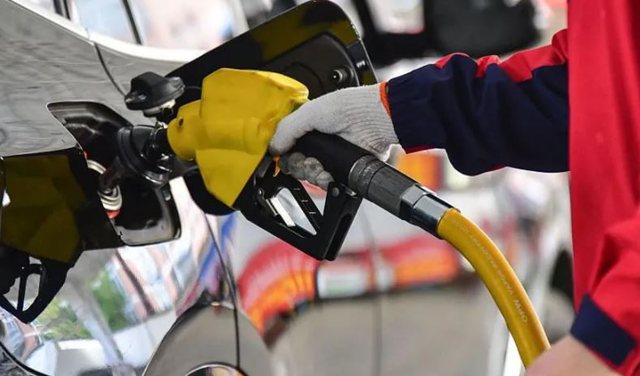 Bie ndjeshëm çmimi i naftës në tregjet ndërkombëtare