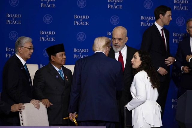 Edi Rama: I kërkova Trump-it të ndërhynte në gjyqin e Thaçit, s’më ka kthyer ende përgjigje