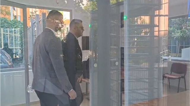 Veliaj kundër pezullimit të afateve të paraburgimit, sot seanca në Apel. Avokati Plarent Ndreca paraqitet në Gjykatë