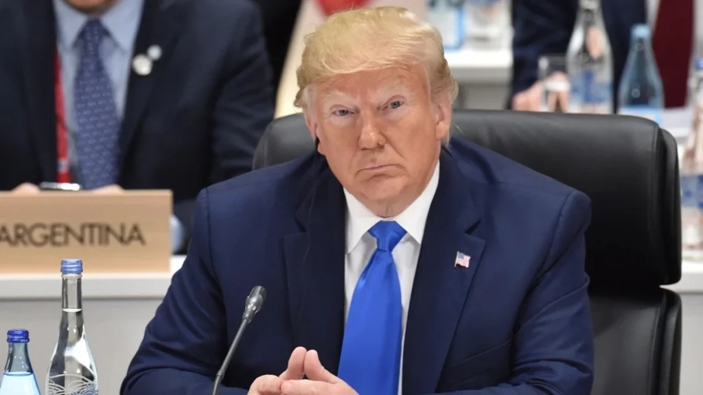 Reuters publikon shifrat, ja sa amerikanë janë të kënaqur me Trump, një pjesë e tyre po vënë në dyshim qartësinë mendore të presidentit