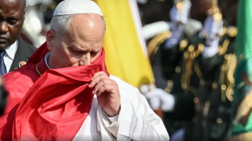 “Nuk jam i interesuar të debatoj me të”/ Përplasja Vatikan-Trump, Papa Leoni XIV injoron presidentin amerikan