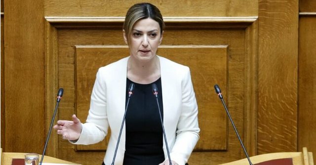 Zv.ministrja greke e Shëndetësisë ndihet keq ndërsa ndodhej në Parlament, transportohet me urgjencë në spital