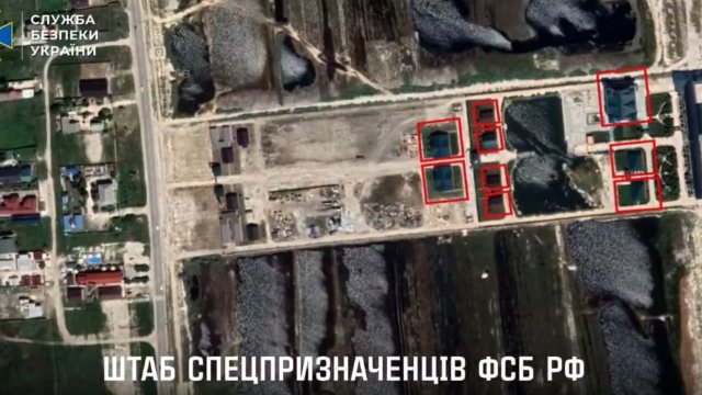 “U vranë qindra persona” – Ukraina sulmon selinë e agjencisë ruse të inteligjencës