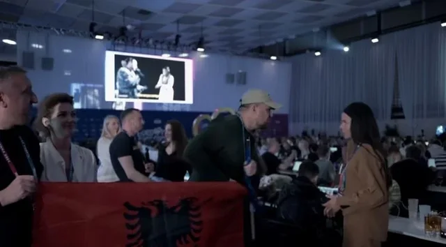 “Ky flamur nuk lejohet këtu” – Gazetari tregon incidentin me serbët në Eurovision