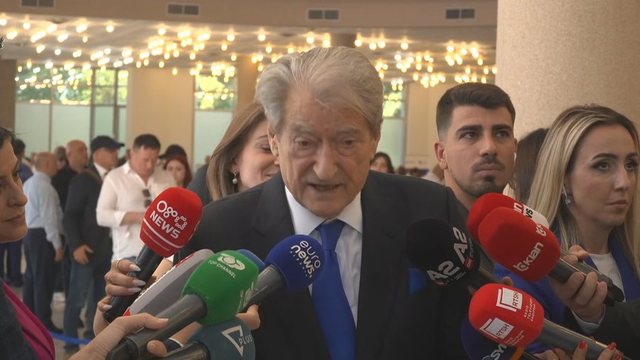 Berisha pas votimit për anëtarët e rinj të Këshillit Kombëtar: U vonova pasi kandidaturat janë të shkëlqyera