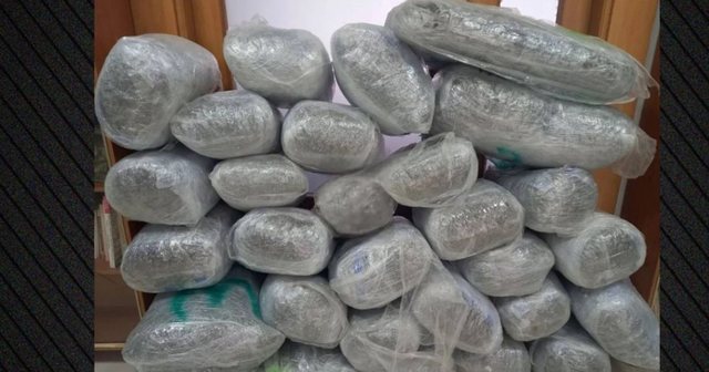Arrestohet në Janinë shqiptari me 167 kg hashash në makinë, tentoi t’i ikë policisë duke bërë manovra të rrezikshme