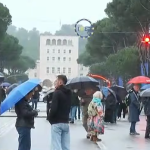 Protesta e opozitës, nis grumbullimi i qytetarëve para Kryeministrisë, 1,500 efektivë në terren