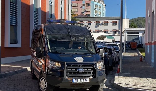Detaje nga operacioni anti-drogë në Elbasan, 18 në pranga, 5 në kërkim!
