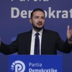 Berisha i vetëm në garë për kryetar të PD-së, Salianji: Humbi edhe kështjellën e fundit, burrërinë! Partia nuk meriton të shuhet…