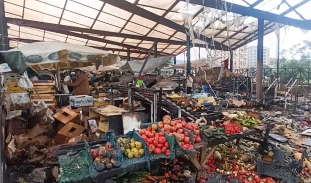 Kërkohej për zjarrvënien në tregun e fruta-perimeve në Lushnjë, arrestohet 48-vjeçari