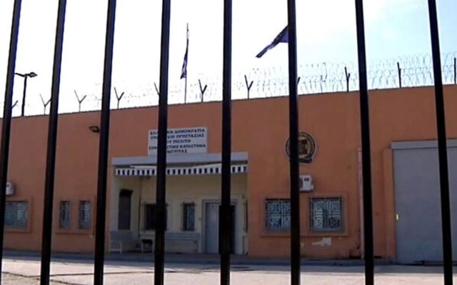 Përleshje në burgun grek, vriten dy të dënuar/ Policia arreston 11 persona, mes tyre edhe një shqiptar!