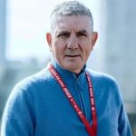 Përplasi për vdekje 7-vjeçarin, Gjykata lë në qeli regjisorin Bozo!
