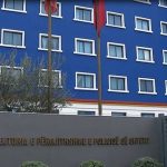 Ish-drejtori i Policisë së Vlorës rrihet me tre vëllezërit dhe nipin e vet, për shkak të pronave