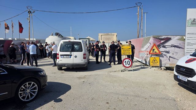 Tensionet në Vlorë/ Behgjet Pacolli: Problemi nuk është më aeroporti, por vetë shteti