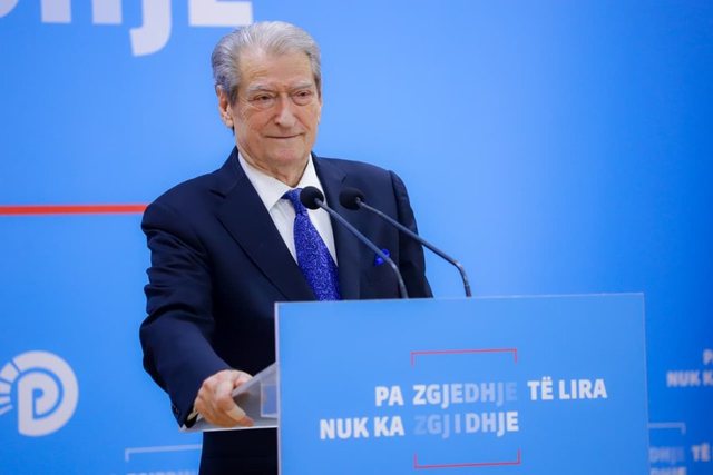 PD: SHBA heq sanksionin “non grata” për Sali Berishën