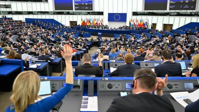 Parlamenti Evropian voton me 483 vota pro, miratohet raporti i Shqipërisë për vitin 2025!