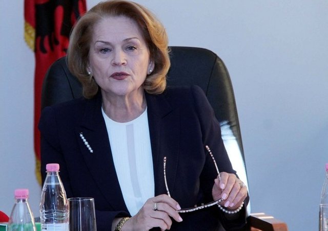 Arta Dade refuzon ftesën e Ramës për 35-vjetorin e PS: Socialistët e vërtetë janë në protestë