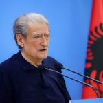 A ka lobuar për heqjen e non-gratës? Ja çfarë thotë Berisha