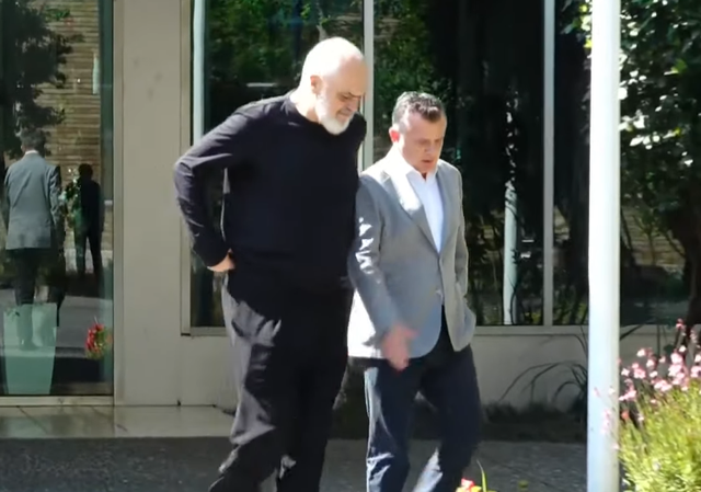 Rama del nga selia e PS me Ballën: Zbulohen ‘porositë’ për drejtuesit politikë të qarqeve!