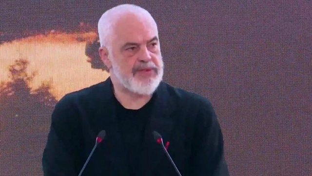 Rama: Po prodhohen 14 zjarrfikëse të reja ‘Made in Albania’