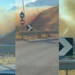 Zjarr në Llaman të Himarës, flakët përfshijnë kodrat e zonës