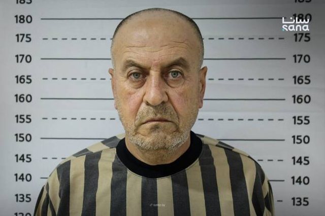 Arrestohet ish-koloneli i Asadit, përgjegjës për sulmet kimike që vranë mbi 1,400 civilë