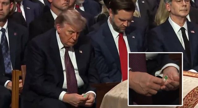 Trump i ofron karamele Vance në funeralin e një senatori, ai i refuzon