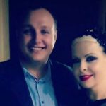 “100 t’i bën vëllai, të rreshtohen aty” – Aurela Gaçe zbulon bisedën e fundit me Enrik Mehmetin një javë para aksidentit tragjik