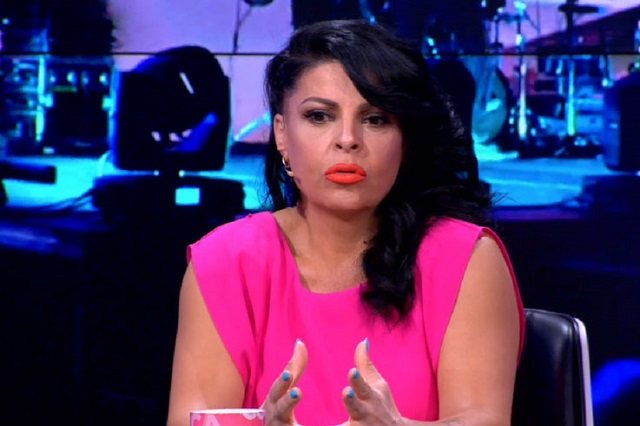 Aurela Gaçe reagon e revoltuar, pas thirrjes së protestuesve për bojkotimin e koncertit të saj