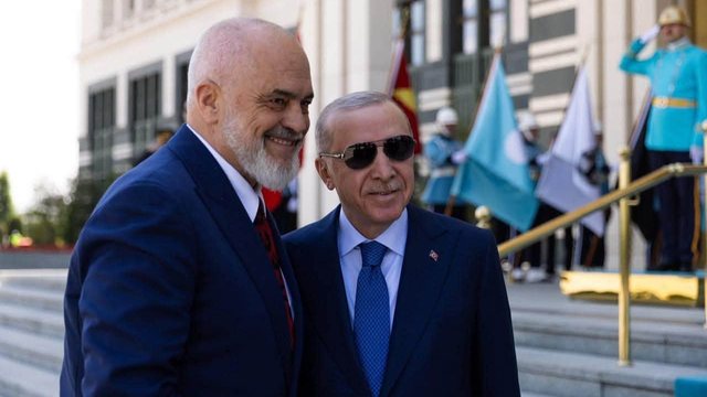 Detajet e takimit Rama-Erdogan: Çfarë kërkoi presidenti turk nga kryeministri shqiptar