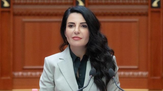 Balluku kërkon shuarjen e masës së pezullimit nga detyra, ja cili gjyqtar është relator i çështjes