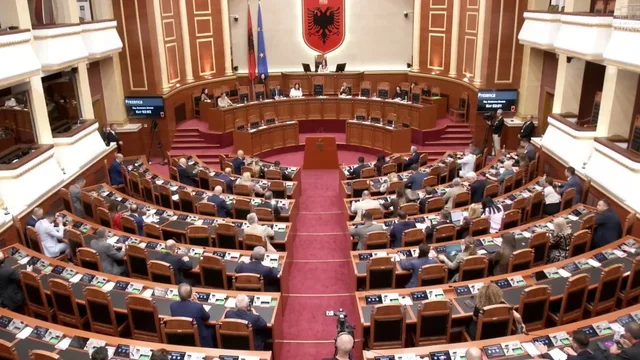 Kuvendi mblidhet sot në seancë plenare, në rend dite raportet e 10 institucioneve të pavarura. PD vijon bojkotin