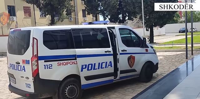 Vrasje me armë zjarri në Shkodër, viktima gjendet brenda një automjeti (EMRI)