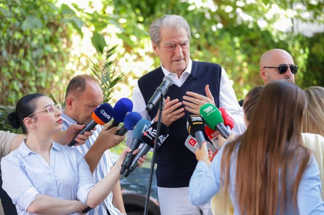 Berisha: Presidenti Begaj do të dekorojë Irena Gjokën me titullin ‘heroinë e Partisë Socialiste’!