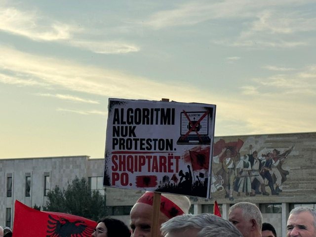 Nis protesta e 32-të në kryeqytet