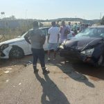Aksident në Durrës, dy automjete përplasen “kokë më kokë”