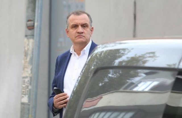 U lirua nga burgu, reagon për herë të parë Ilir Beqaj!