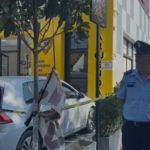 Grabitën 2 kilogramë flori në Paskuqan nën kërcënimin e kallashnikovit, Policia gjen motorin që dyshohet se u përdor nga autorët