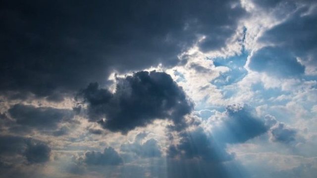 Temperatura të larta dhe alternime vranësisrash, ja si pritet të jetë moti për ditën e sotme!