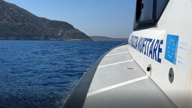 Kontrolle të shtuara në Gjirin e Vlorës, Policia Kufitare bllokon 32 mjete lundruese, nuk mungojnë gjobat
