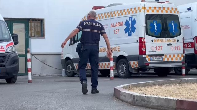 E rëndë në Ksamil/ Gjendet i vdekur në shezlong i riu francez! Dyshohet se është vrarë me thikë